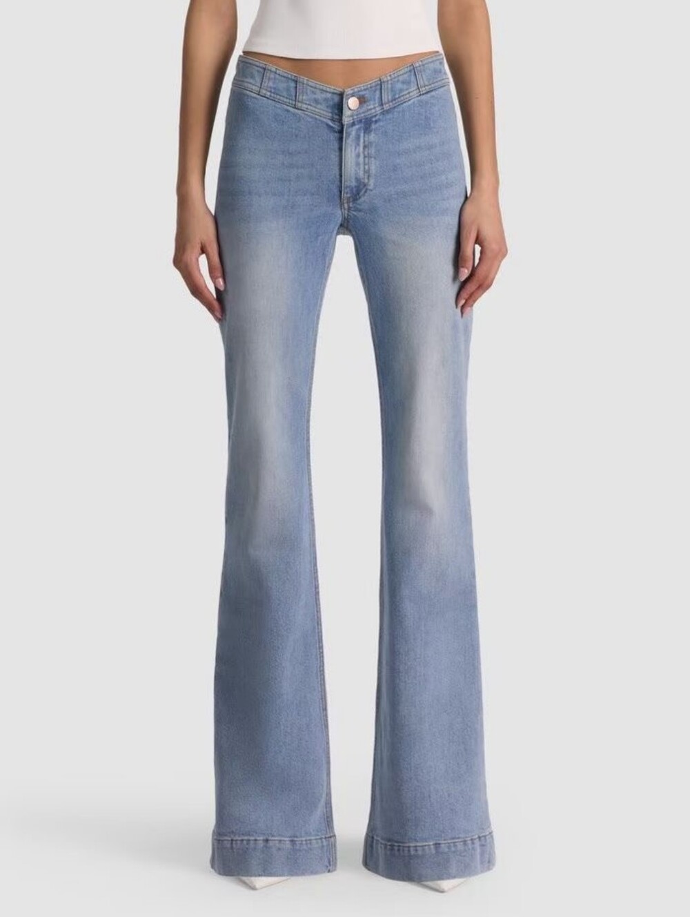 Alice + Olivia CHELSEA V-WAIST JEAN